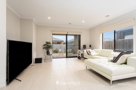 Property photo of 15 Corella Road Armstrong Creek VIC 3217