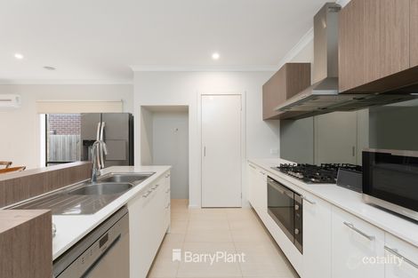 Property photo of 15 Corella Road Armstrong Creek VIC 3217