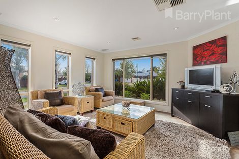 Property photo of 129 Moondarra Drive Berwick VIC 3806