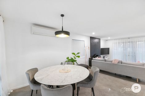 Property photo of 86 Kenmore Road Kenmore QLD 4069