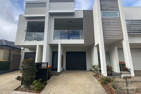 32b Broadwater Cres, Mawson Lakes, SA 5095