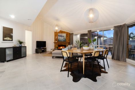 Property photo of 7 Stringybark Court Hillside VIC 3037