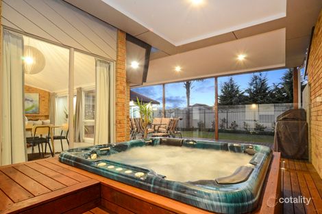 Property photo of 7 Stringybark Court Hillside VIC 3037