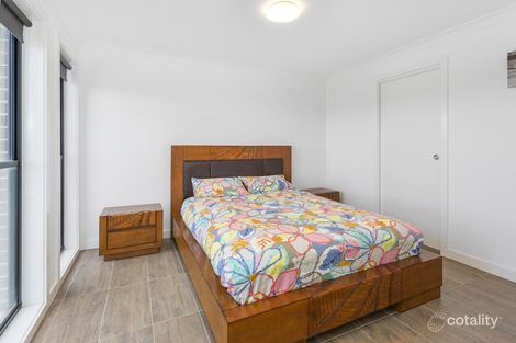 23 Backhouse Rd, Lake Heights, NSW 2502