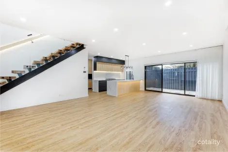 Property photo of 2A Maxwell Court Attwood VIC 3049