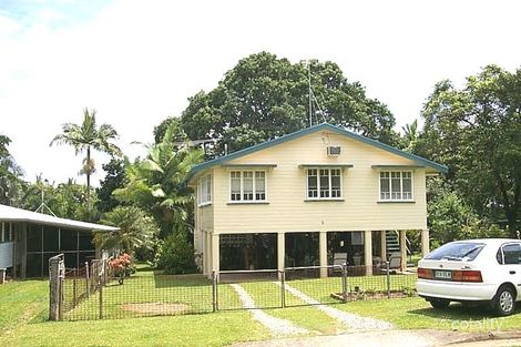 9 Hall St, Edge Hill, QLD 4870