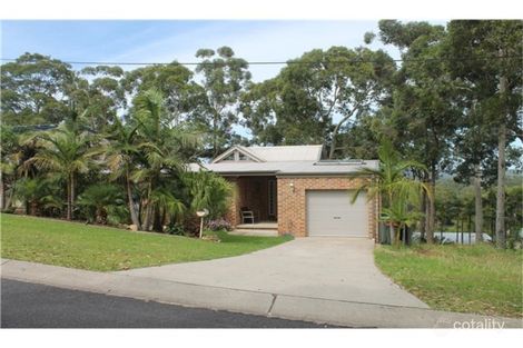 Property photo of 65 Berrima Parade Surfside NSW 2536