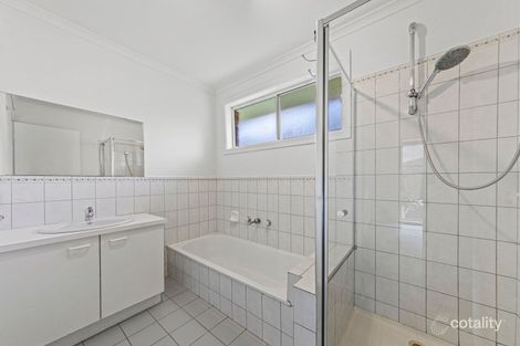 Property photo of 1/64 Arthur Phillip Drive Endeavour Hills VIC 3802