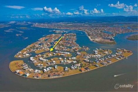 64 Royal Albert Cres, Paradise Point, QLD 4216