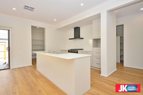 Property photo of 565 Hogans Road Tarneit VIC 3029