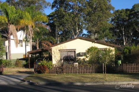 62 Cadonia Rd, Tuggerawong, NSW 2259