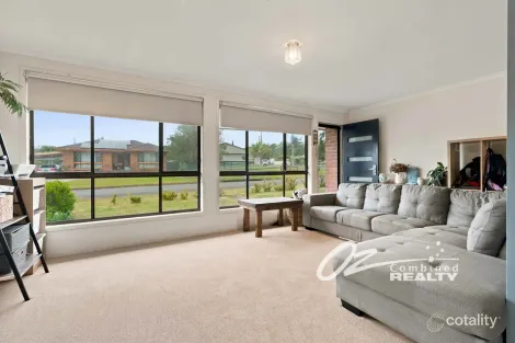 Property photo of 10 Stephens Road Sanctuary Point NSW 2540