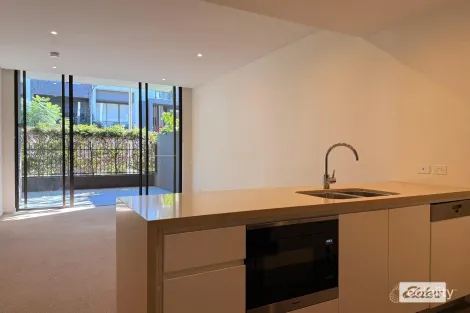 Property photo of 4 Grattan Close Forest Lodge NSW 2037