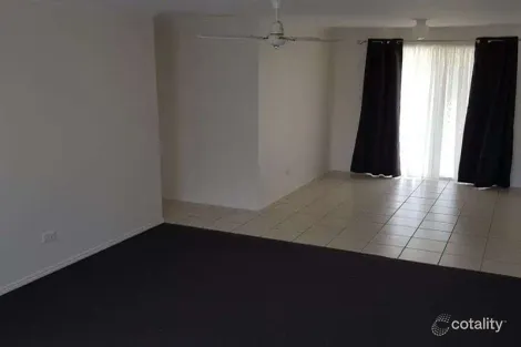 Property photo of 10 Elliot Court Eli Waters QLD 4655