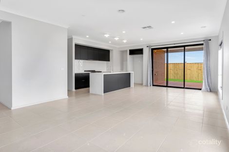 Property photo of 28 Boxer Drive Wyndham Vale VIC 3024
