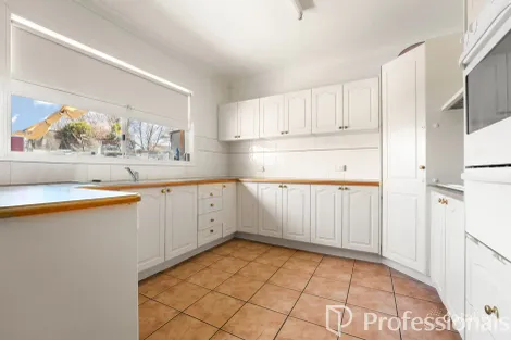 Property photo of 33 Jagoe Drive Kelso NSW 2795