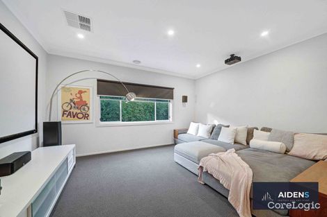 Property photo of 1 Barrett Mews Caroline Springs VIC 3023