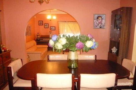 Property photo of 2 Jarrah Place Bossley Park NSW 2176