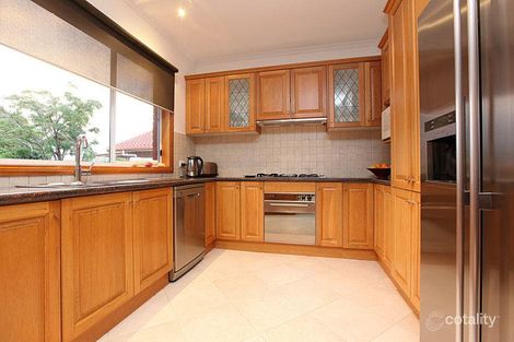 Property photo of 14 Trythall Court Altona Meadows VIC 3028