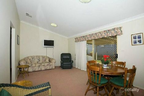 Property photo of 17 Helsal Circuit Shell Cove NSW 2529
