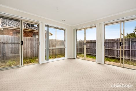 Property photo of 1/12 Mingos Court Werribee VIC 3030