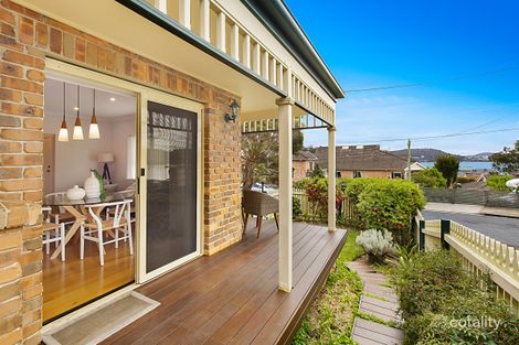 Property photo of 1/10 Alukea Avenue Point Clare NSW 2250