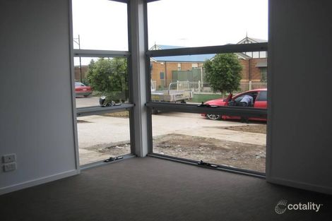Property photo of 3 Gardenia Way Caroline Springs VIC 3023