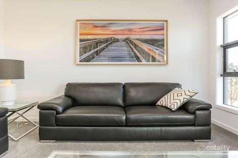 Property photo of 16 Darkum Street Clyde VIC 3978