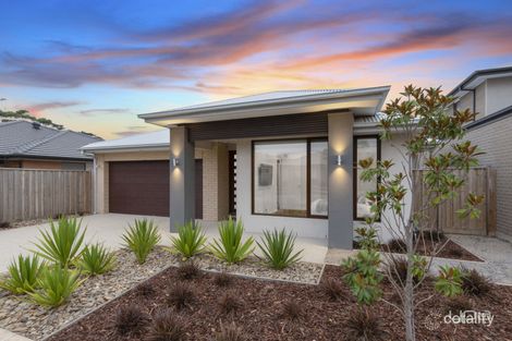 Property photo of 3 Maygrand Avenue Werribee VIC 3030