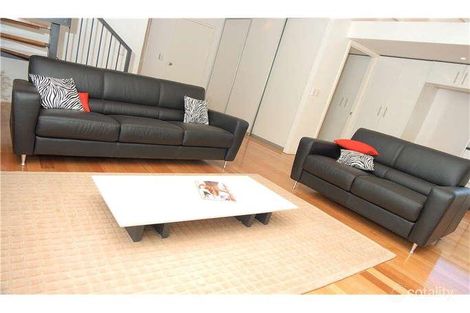 Property photo of 2/48 Nelson Parade Indooroopilly QLD 4068