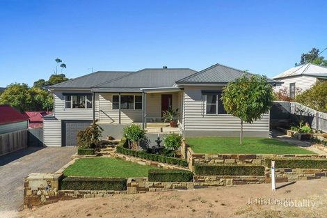 72 Bowden St, Castlemaine, VIC 3450