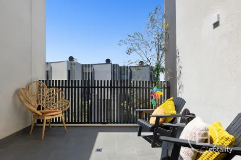 Property photo of 14 Kokoda Place Mordialloc VIC 3195