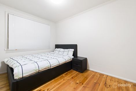 Property photo of 2/4 Burns Avenue Clayton South VIC 3169