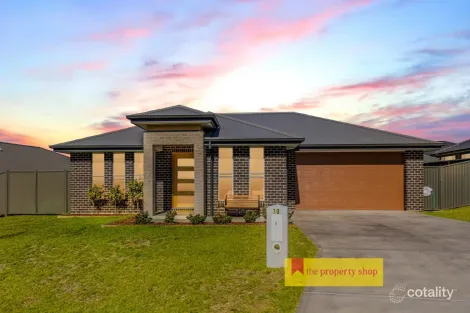 Property photo of 10 Knox Crescent Caerleon NSW 2850