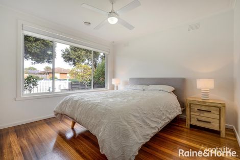 Property photo of 2 Darwin Street Sunbury VIC 3429