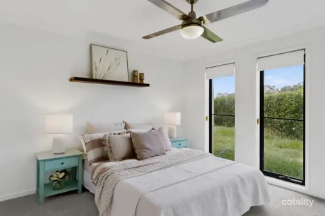 Property photo of 18 Stacey Close Moggill QLD 4070