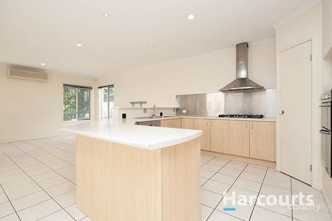 Property photo of 52 Carisbrook Circuit Forest Lake QLD 4078