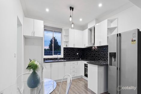 Property photo of 1/28 Welwyn Parade Deer Park VIC 3023