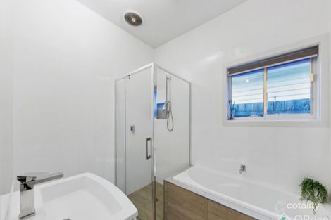 Property photo of 1/28 Welwyn Parade Deer Park VIC 3023