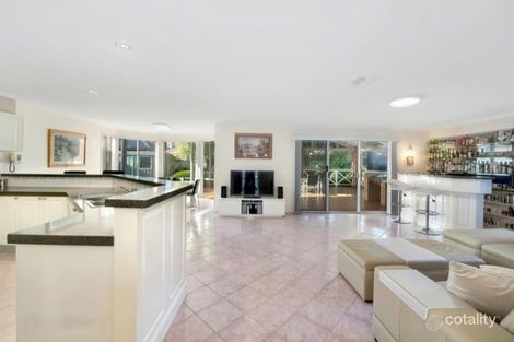 Property photo of 10 Harbour Drive Patterson Lakes VIC 3197