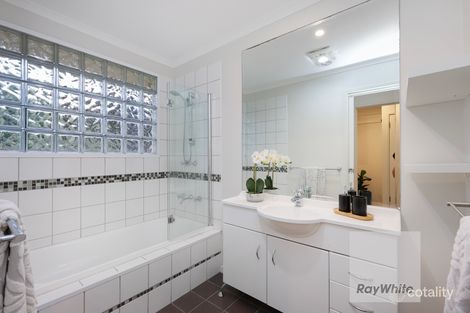 Property photo of 7 Pendle Close Gladstone Park VIC 3043
