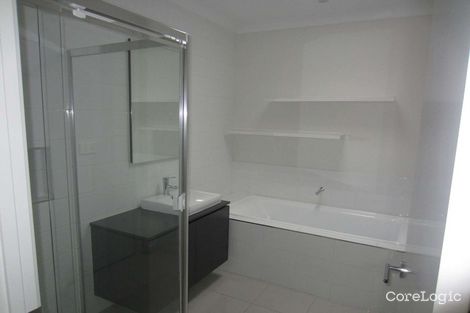 Property photo of 8 Daws Street Cranbourne East VIC 3977