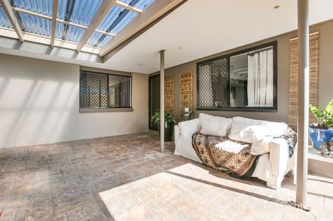 Property photo of 207 Wondall Road Wynnum West QLD 4178