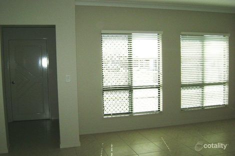 6 Norwood Cres, Trinity Park, QLD 4879