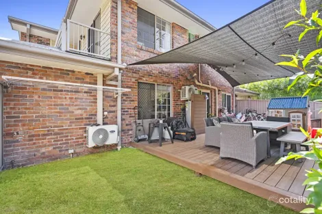 Property photo of 2/9 Railway Street Mudgeeraba QLD 4213