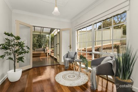 Property photo of 4 Hunt Crescent Ascot Vale VIC 3032