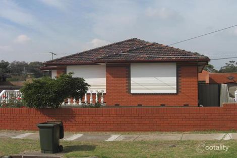 Property photo of 30 Douglas Avenue St Albans VIC 3021