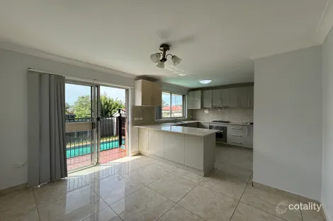 Property photo of 40 Jacaranda Crescent Casula NSW 2170