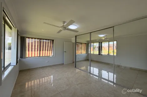 Property photo of 40 Jacaranda Crescent Casula NSW 2170