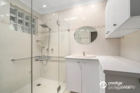 Property photo of 4 Rail Place Chipping Norton NSW 2170